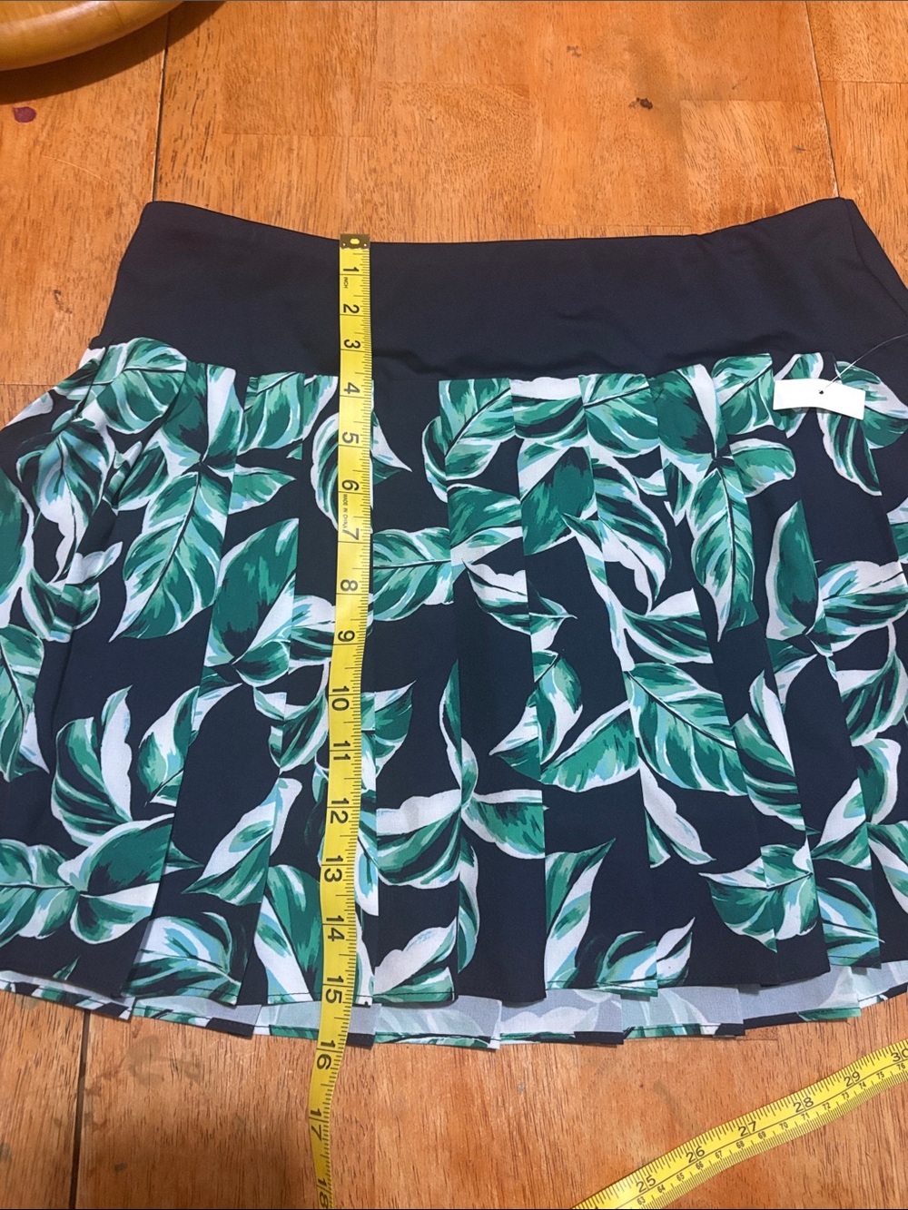 NWT TOMMY BAHAMA SKORT - Picture 8 of 8